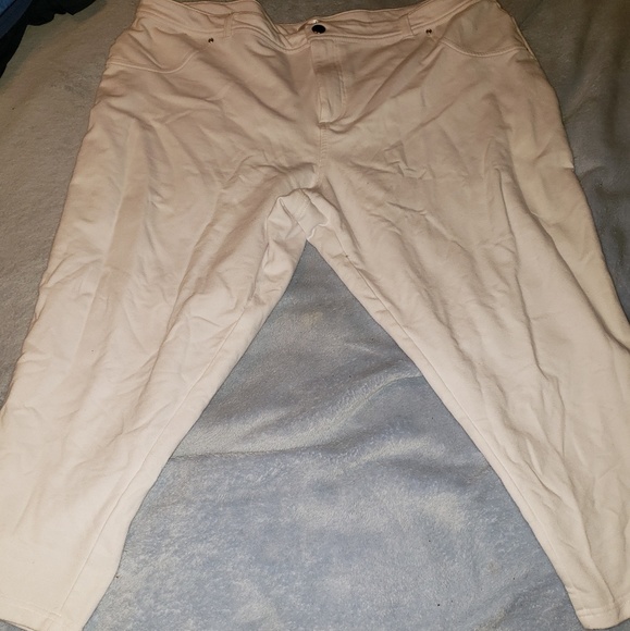 Just Be size 3X 22/24 capris - Picture 1 of 4